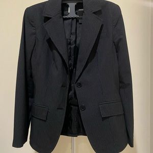 Worthington pinstripe black blazer